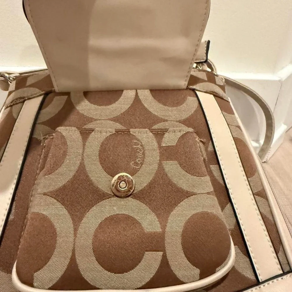 VINATGE Coach brown and cream crossbody bag #preppy #coquette #classic